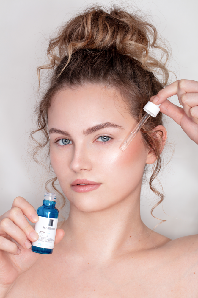 Hair & Make-up Artist für Editorial Beauty Shooting – präzises Make-up im Close-up