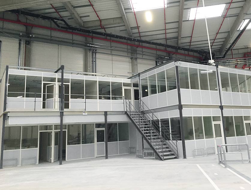 Mezzanine avec bureaux