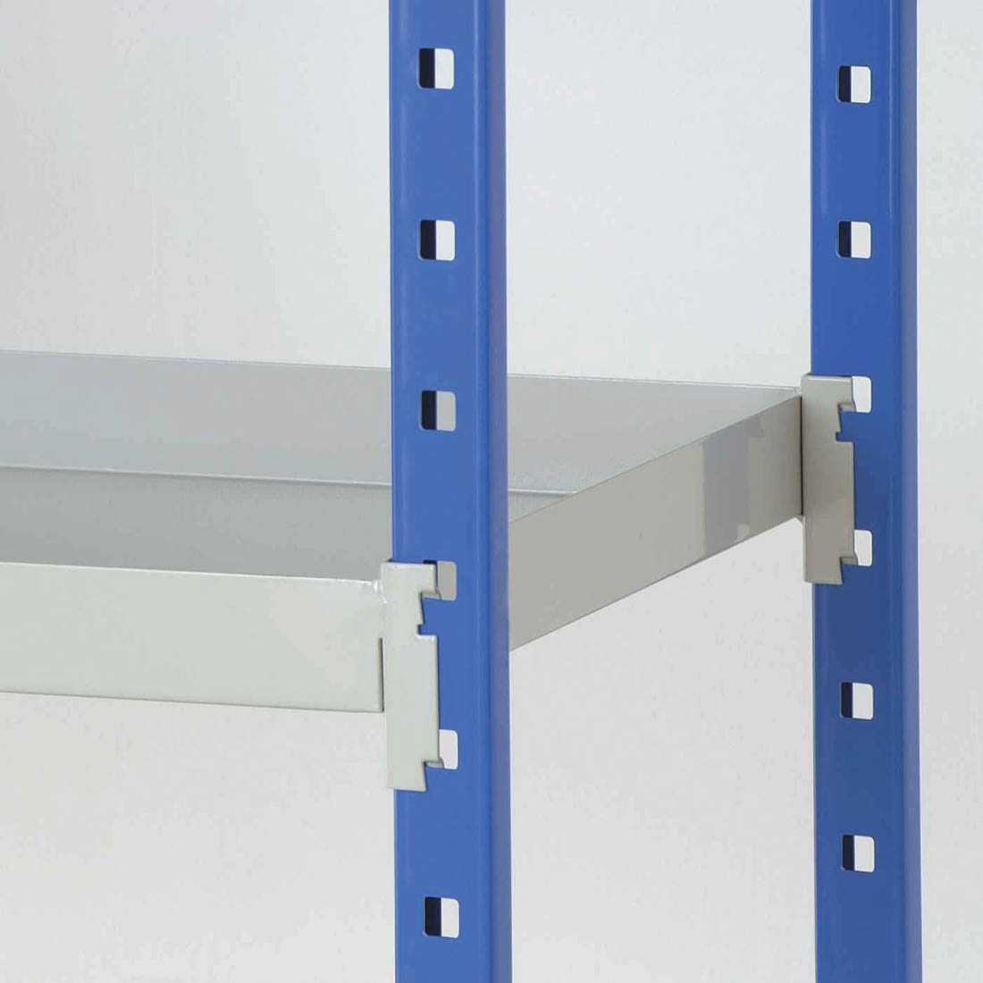 Bacs de rétention avec connecteurs soudés