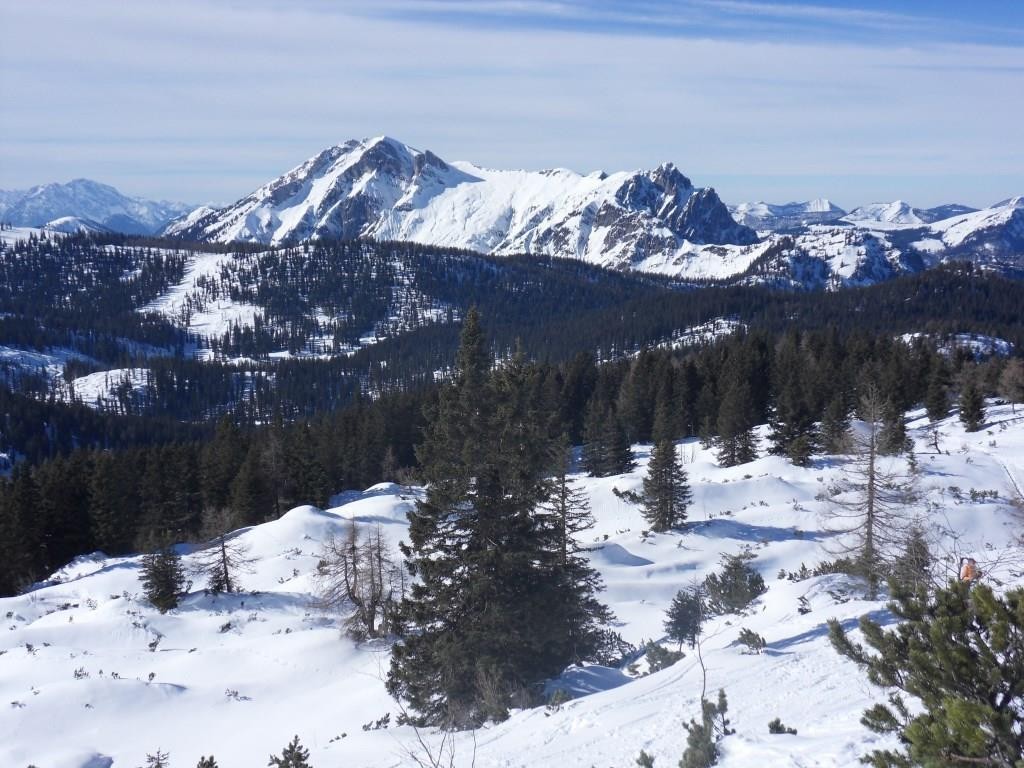 Blick auf das Gamsfeld 2.027 m (höchster Berg in den Salzkammergut Bergen)