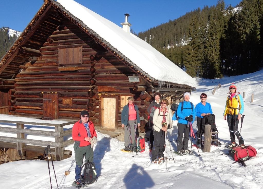 Kurze Pause bei der Iglmoosalm 1.202 m