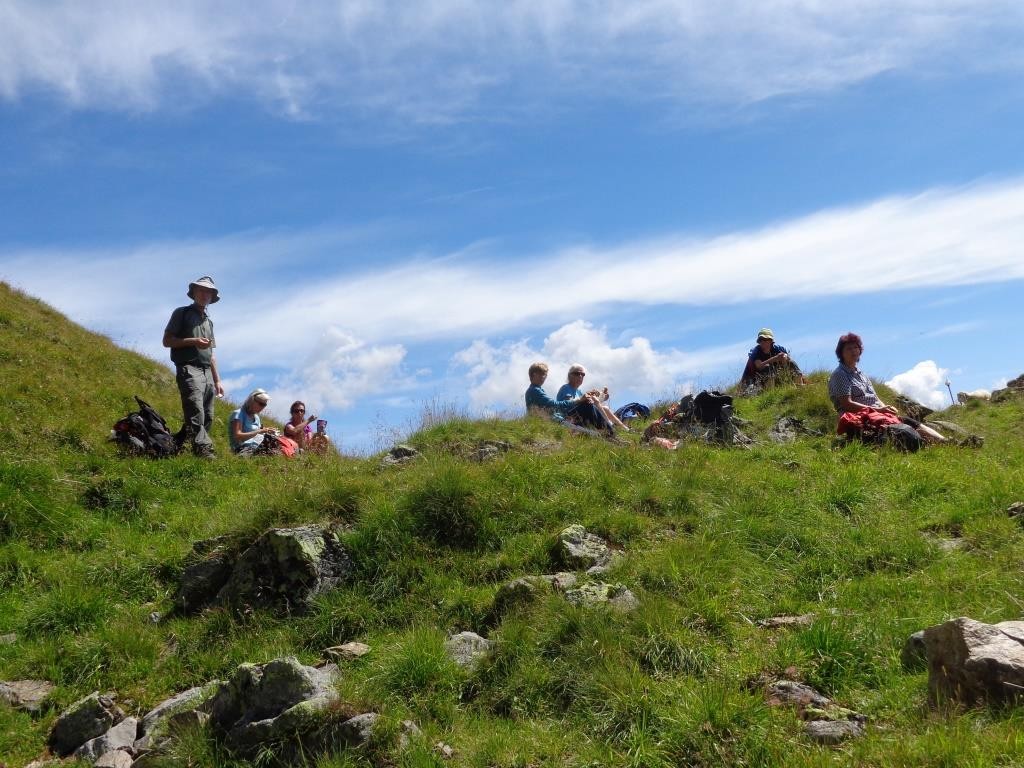 Mittagsrast am Höhenweg Starkenburger - Franz Senn Hütte