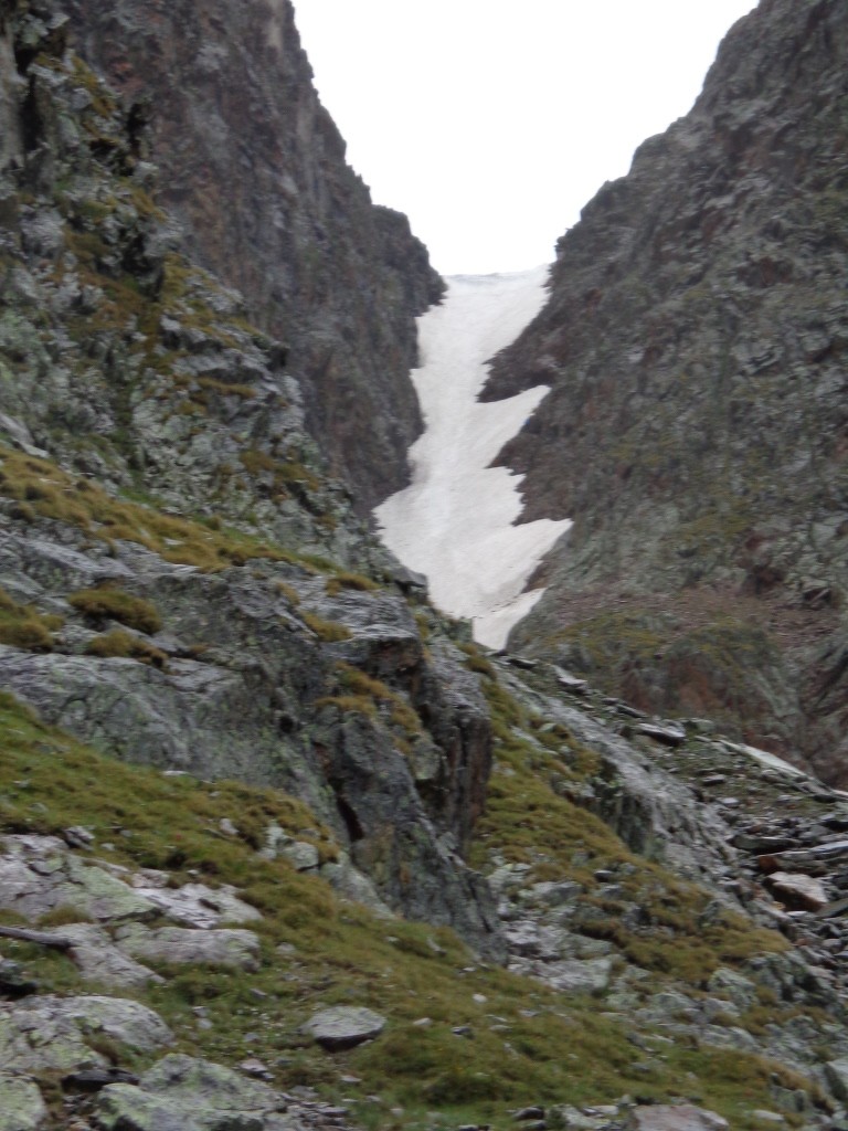 vorzeitiger Abbruch der Tour wegen steilem Schneefeld unterhalb der Hornscharte (2.958 m)