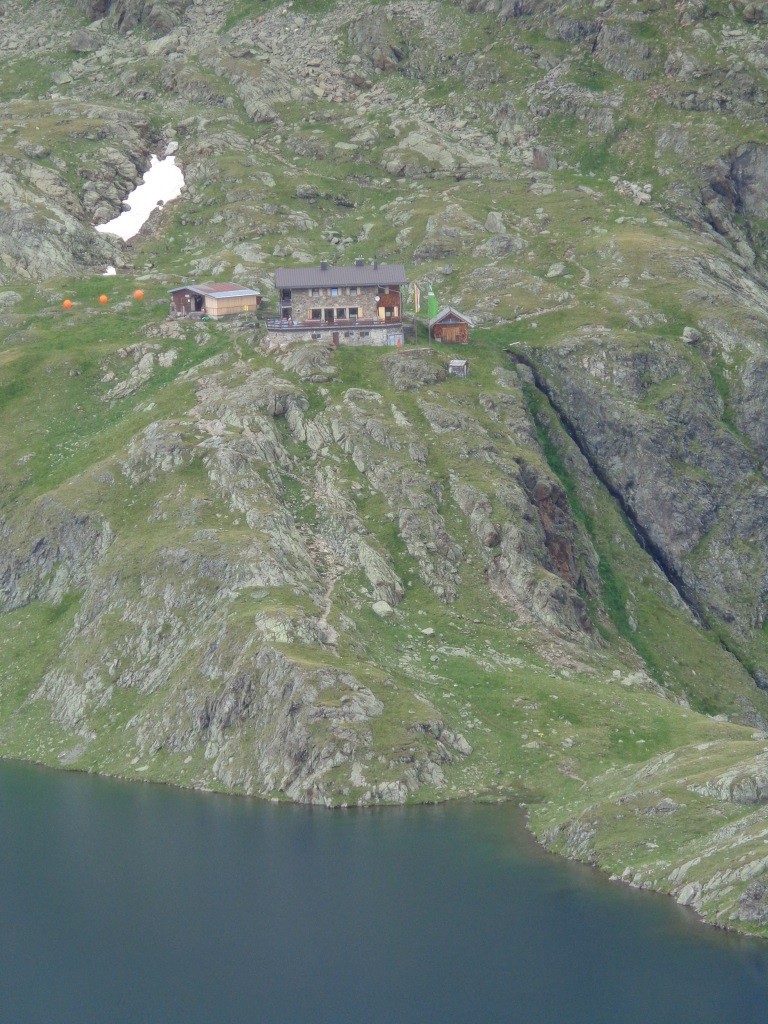 Blick auf unser 1. Tagesziel: Wangenitzsee Hütte (2.508 m)