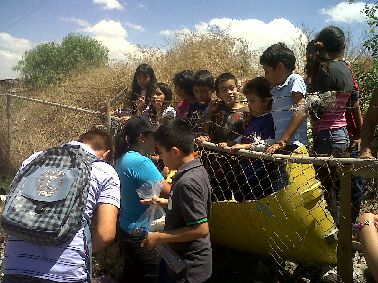 Muchos niños, muchos niños.