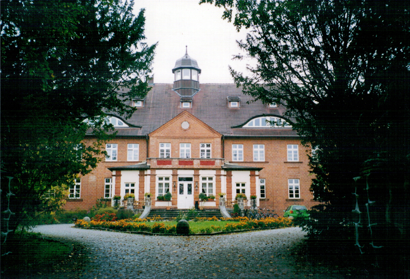 HOTEL SCHLOSS BASTHORST