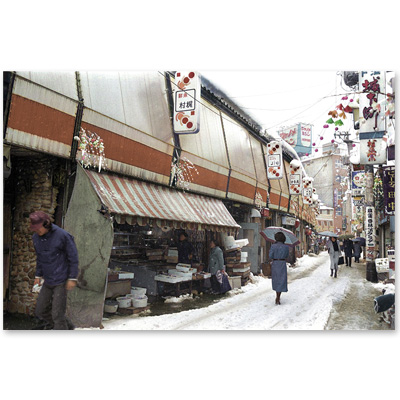 1976（昭和51）年12月、金沢市香林坊下商店街
