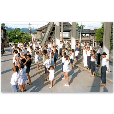 1957（昭和32）年7月25日、金沢市の天神橋