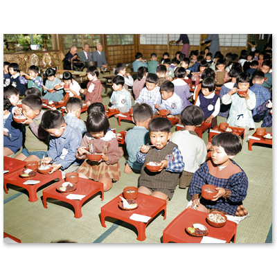 1960（昭和35）年10月4日、金沢市の大谷廟所