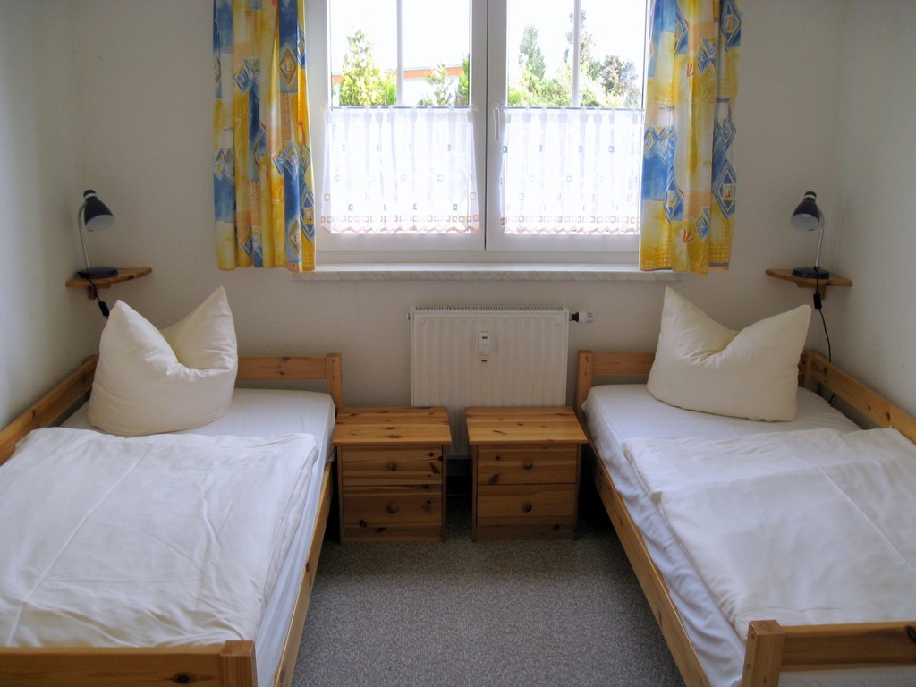 2. Schlafzimmer