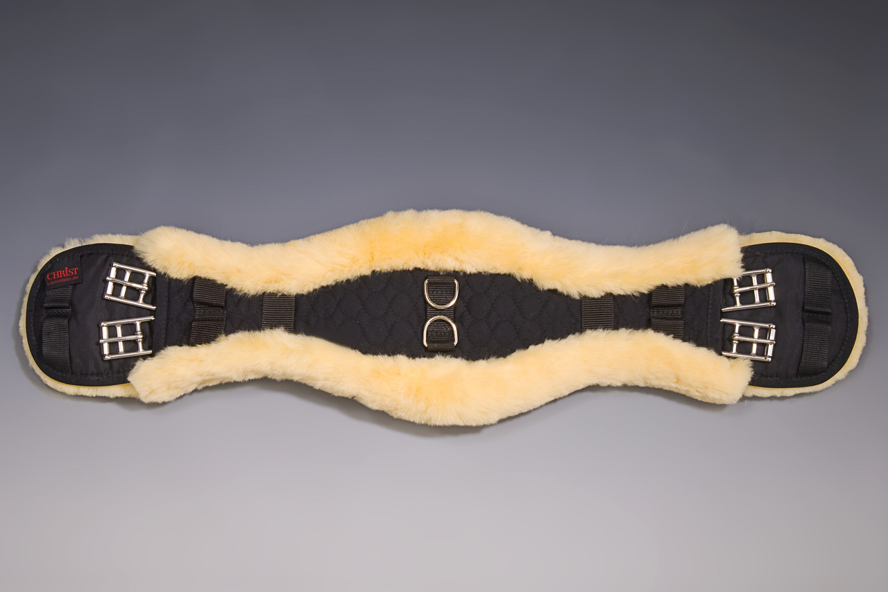 Länge: 65 cm Lammfellgurt in braun-Natur Kurzgurt mit konkaver Sichelform Lammfell MONDGURT Sattelgurt von Christ – anatomischer Dressurgurt