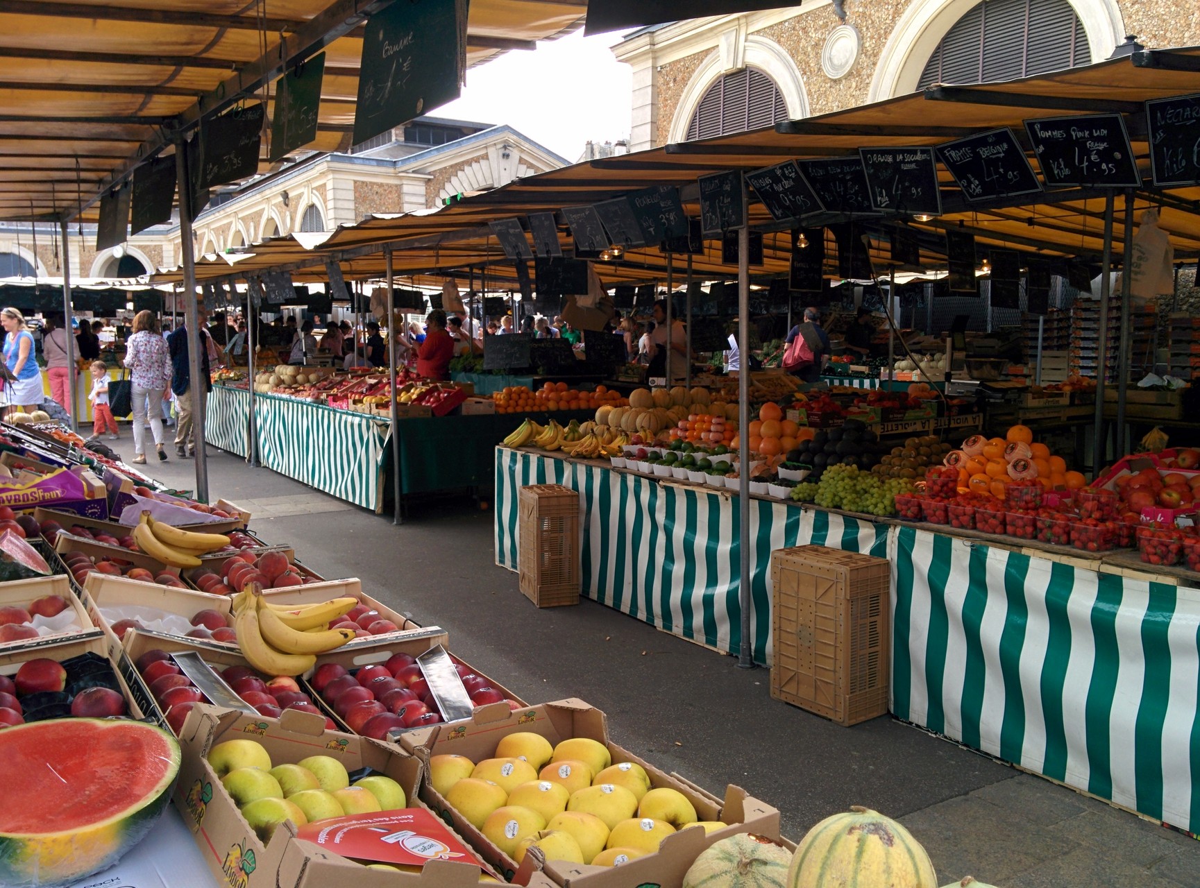 Private Versailles food & lifestyle tour Site de ajourneyinparis