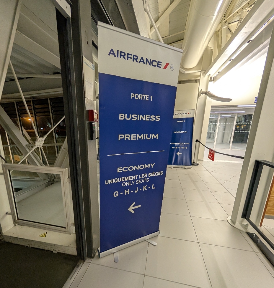 Weg in den ersten Finger zum Flieger