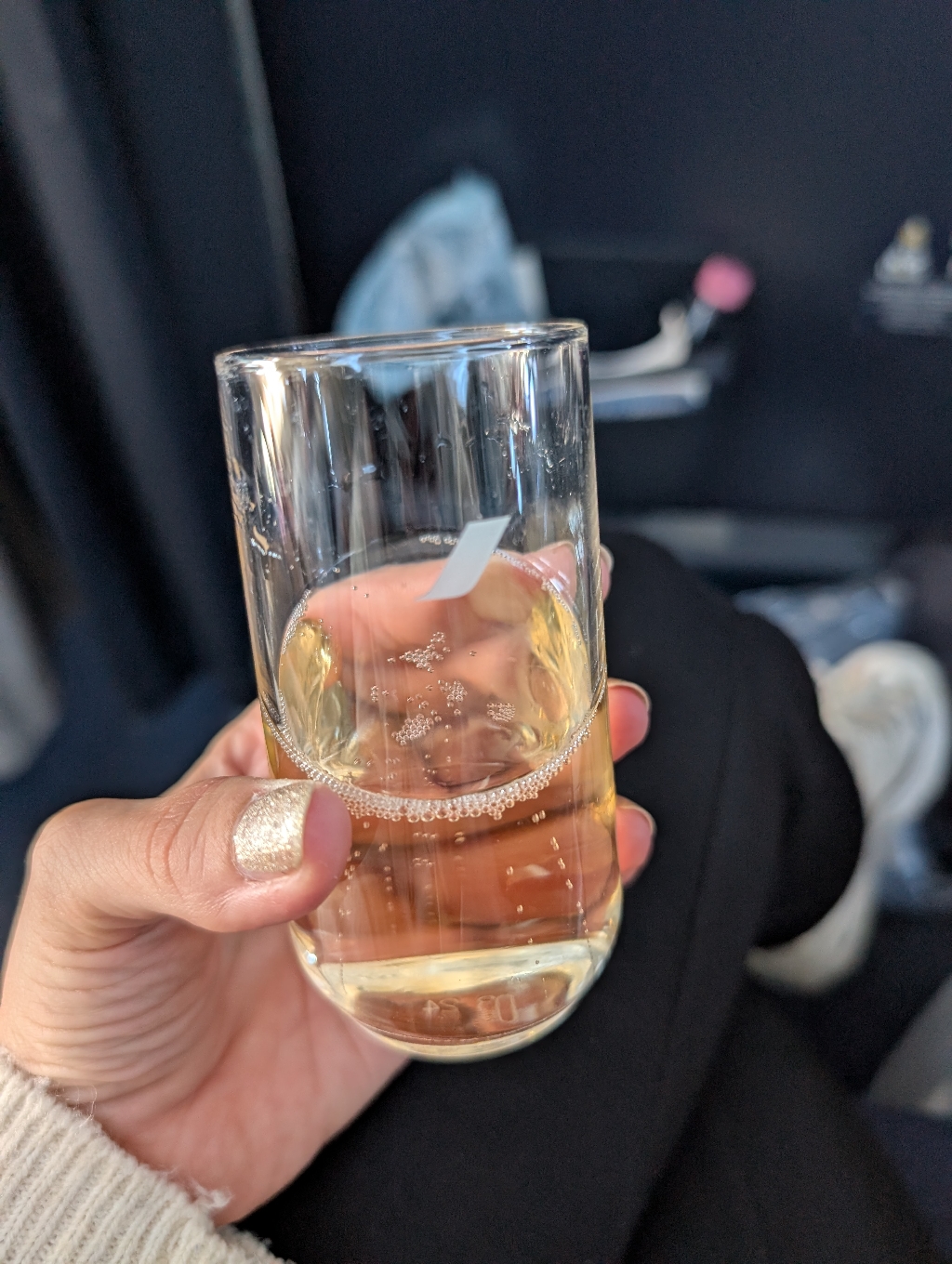 Champagner nach dem Start, in richtigen Gläsern