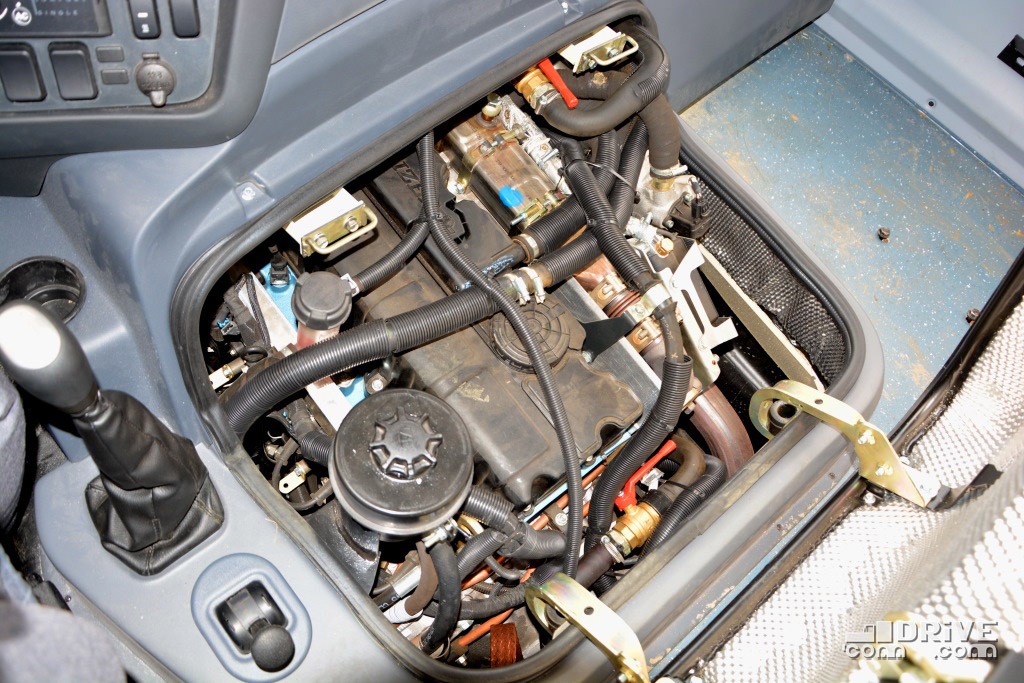 В моторном отсеке опытного газового ГАЗ Вектор NEXT (32045A) был ЯМЗ-534430