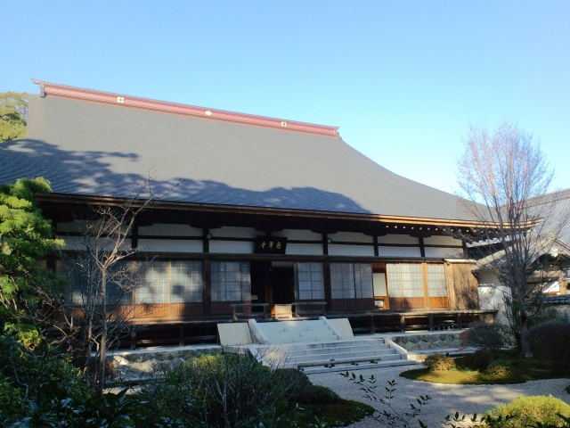 寺院・神社の汚れはビカンテックにお任せ！