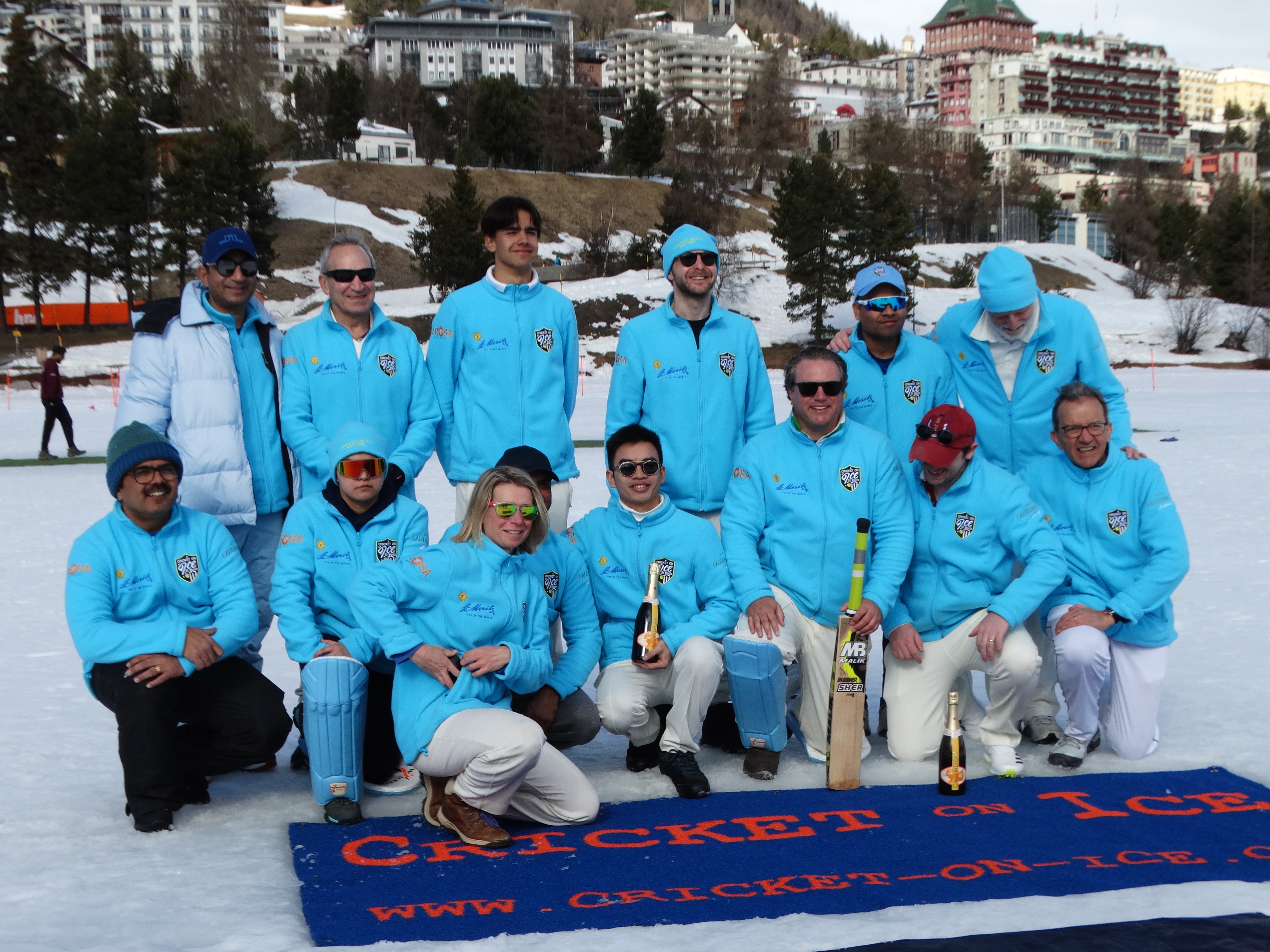 Old Cholmeleians XI at Cricket on Ice 2022
