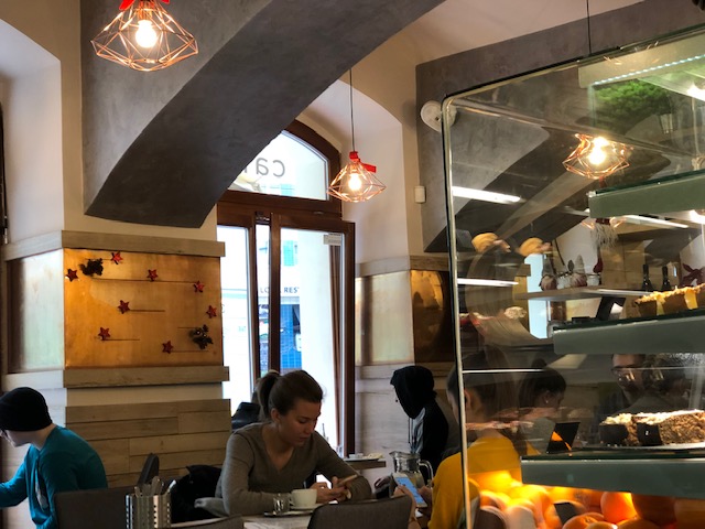 Zuckersuesse Cafes in Prag l N.25 Cafe and Bistro in Prag 2