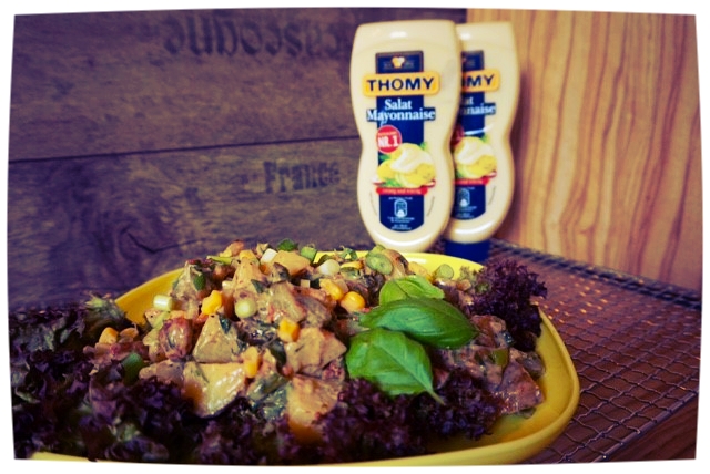 Einfacher Kartoffelsalat mit Mayonnaise zum Grillabend