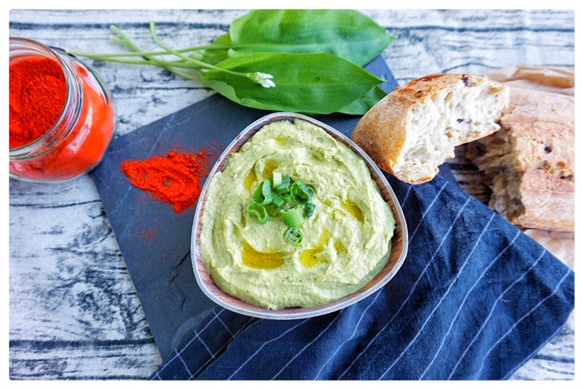 Baerlauch-Hummus Rezept mit Avocado l einfacher Hummus-Dip