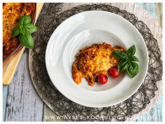 Tuerkische Lasagne aus Yufka-Blaettern l leichte Lasagne ohne Bechamel tuerkischer Art