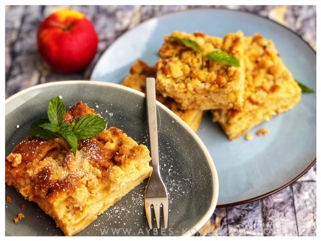 Apple crumble Kuchen l Omas Apfelkuchen vom Blech mit Streuseln
