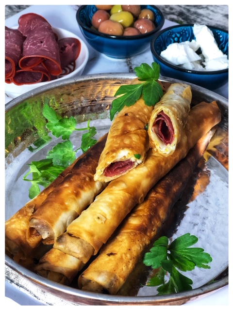 Sigara Boerek mit Kaese und Pastirma l Einfache tuerkische Vorspeise l Boerek aus der Pfanne