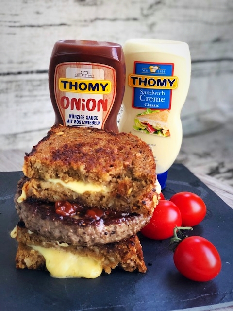 Patty Melt Sandwich mit Roestzwiebeln l Patty Melt l Grilled Cheese