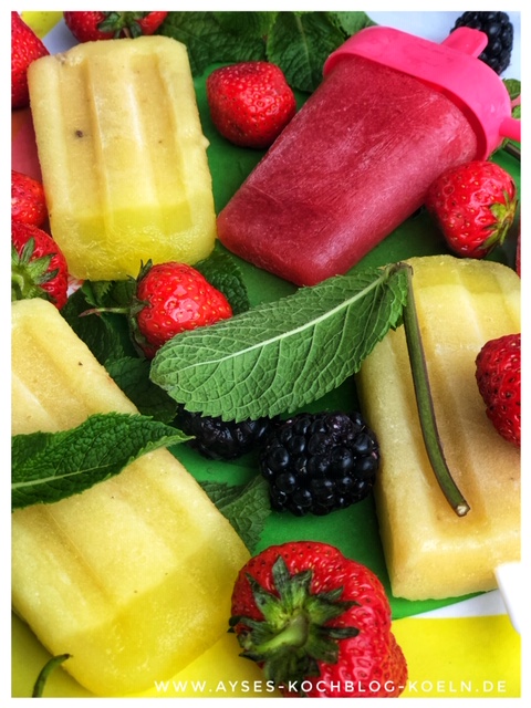 Nicecream Vegan mit Bananen und Ananas l Beeren Eis Smoothie Rezept l kalorienarmes Eis