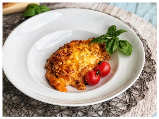 Tuerkische Lasagne aus Yufka-Blaettern l leichte Lasagne ohne Bechamel tuerkischer Art