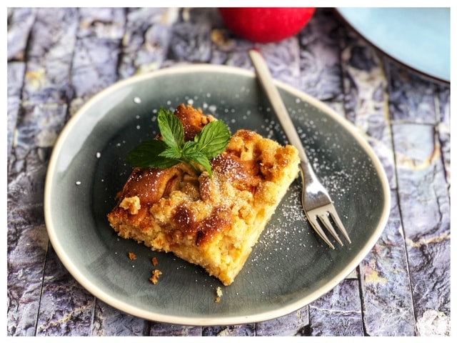 Apple crumble Kuchen l Omas Apfelkuchen vom Blech mit Streuseln