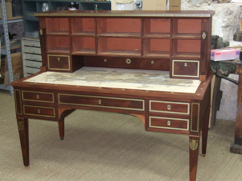 Bureau à gradins directoire