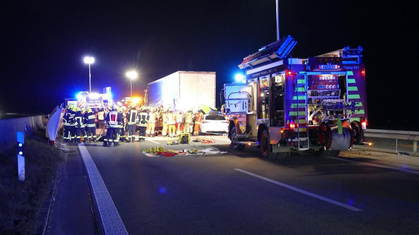 Einsatz 25 - Schwerer Verkehrsunfall auf Autobahn