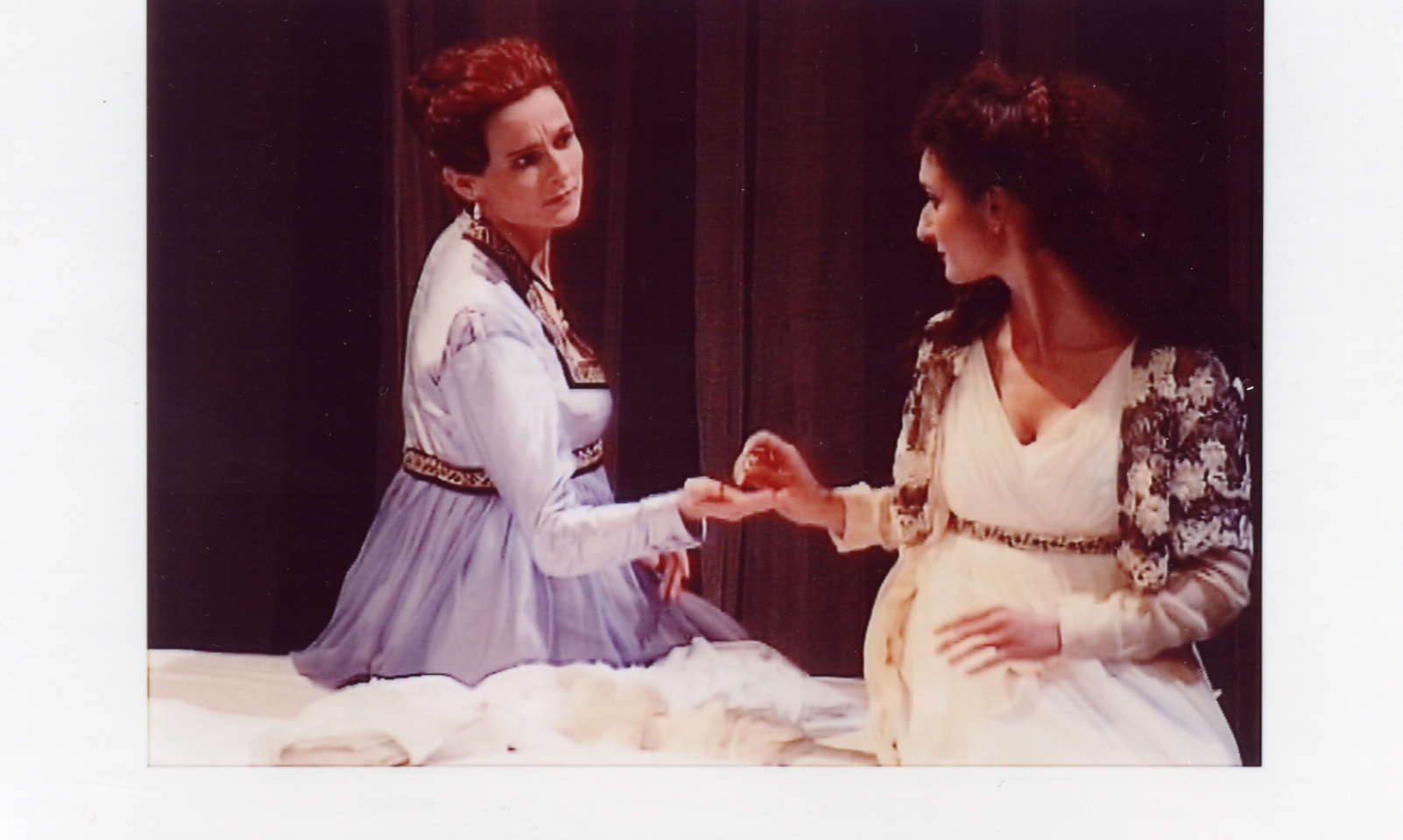 Hildegard Ritter als Emilia in "Otello" Würzburg 1998