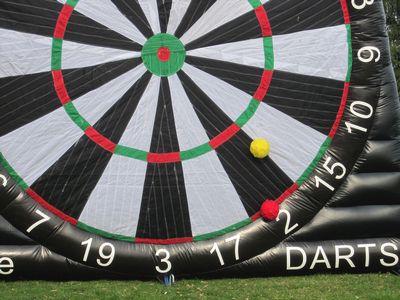 Foot Darts Fußball Dart Football Dartscheibe Klett Fußballdart mieten in Hessen Eventmodule Torwand