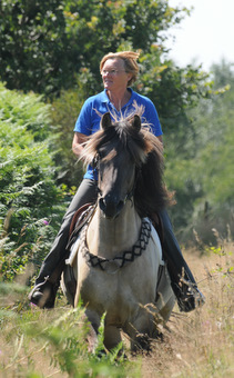Rainhild Wenzel beim Ausritt