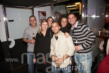 La maleta roja, fotógrafo eventos mallorca, fotografia empresa, fotografo profesional mallorca, juguetes eróticos y para la salud,