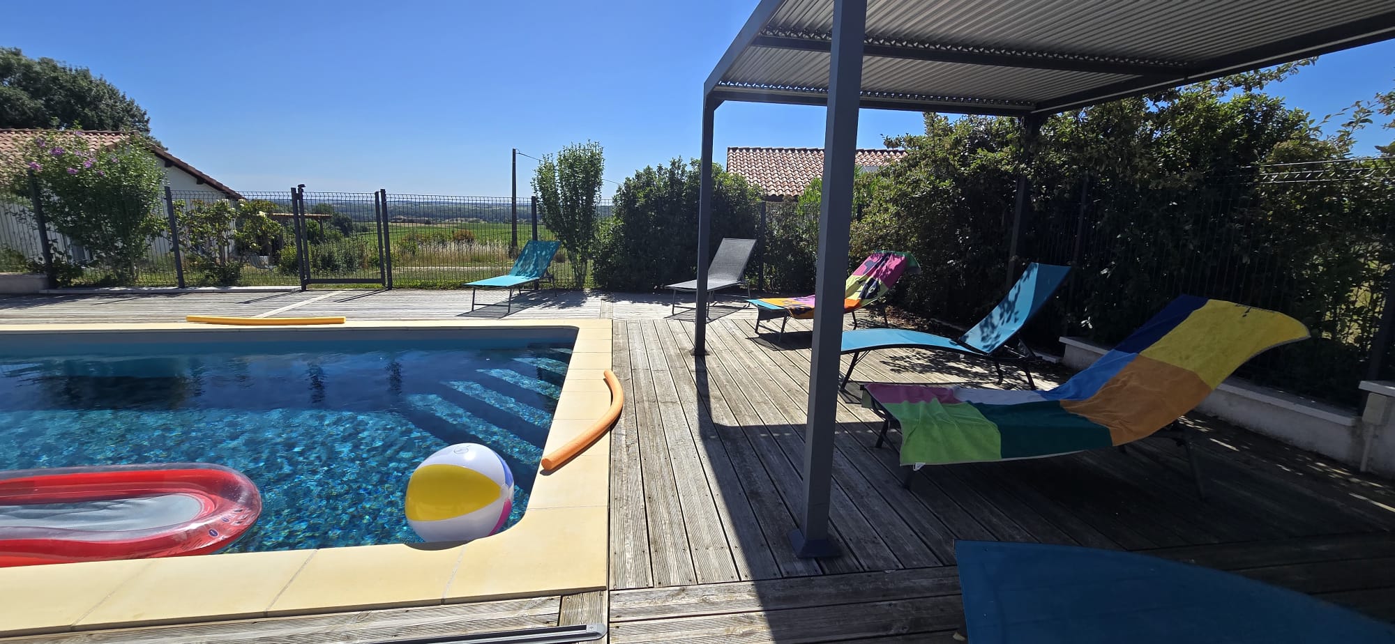 Pergola bioclimatique