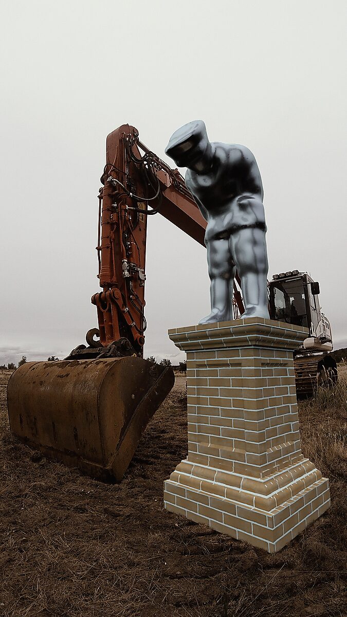 The Bending Monument — The Excavator, 3D animation videostill: next to a large excavator the silver human monument on the pedestal bends forward in an initial bowing movement.