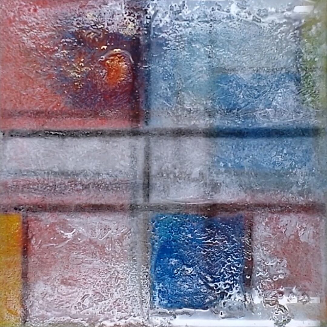 Terug naar de natuur met Piet Mondriaan nr. 1.1 — procesfoto waarin het ijs bijna volledig gesmolten is; kleurvlakken worden transparanter en beginnen te mengen.