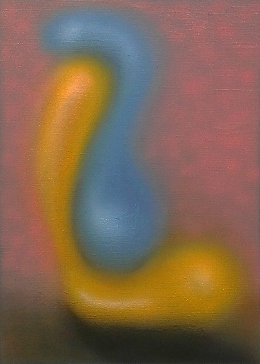 Variaties in verschil — schilderij met zachte, vervloeiende kleurvormen in geel en blauw tegen een roze achtergrond, waarbij herkenbare vorm en abstracte kleur overgaan in een ambigu, bijna verdampend beeld.