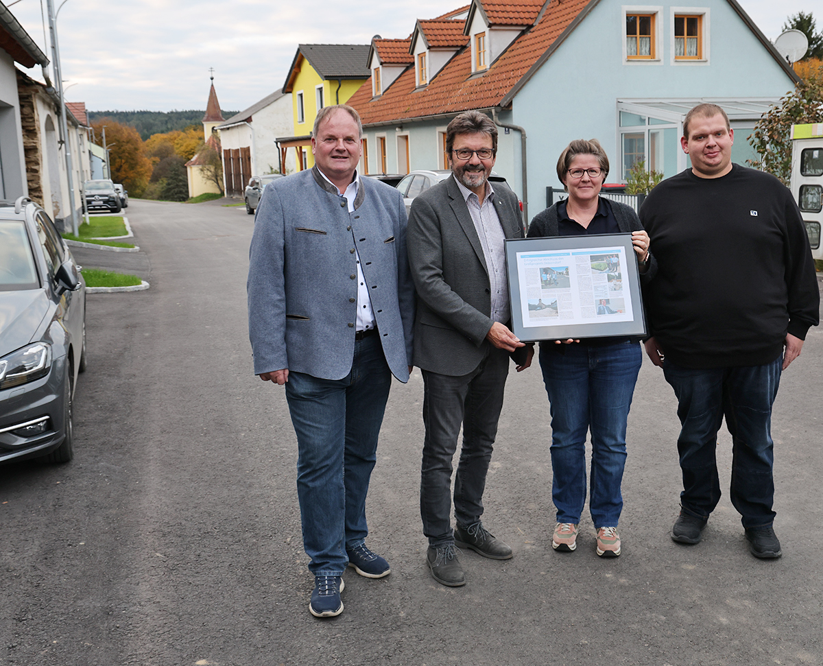 Bauabschlussfest in Doberndorf - nur zufriedene Gesichter