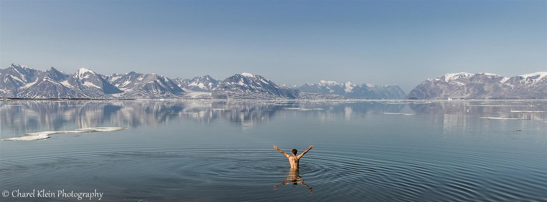 Shower in th eKong Oscar Fjord