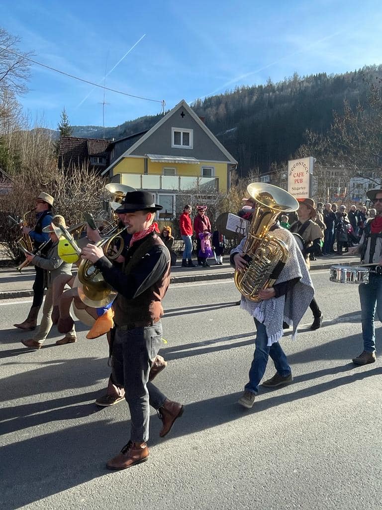 Faschingsumzug Kofering 2023