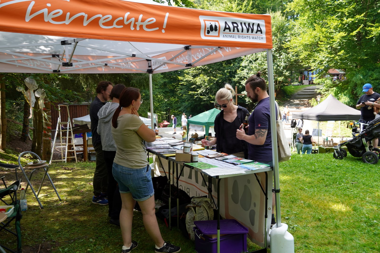 Infostand von ARIWA (Ortsgruppe Rhein-Main)