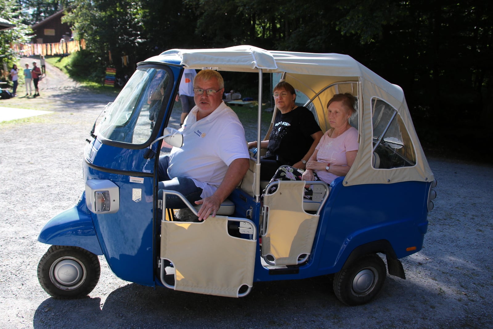 Shuttle-Bus - danke an den Rotary Club Obernburg