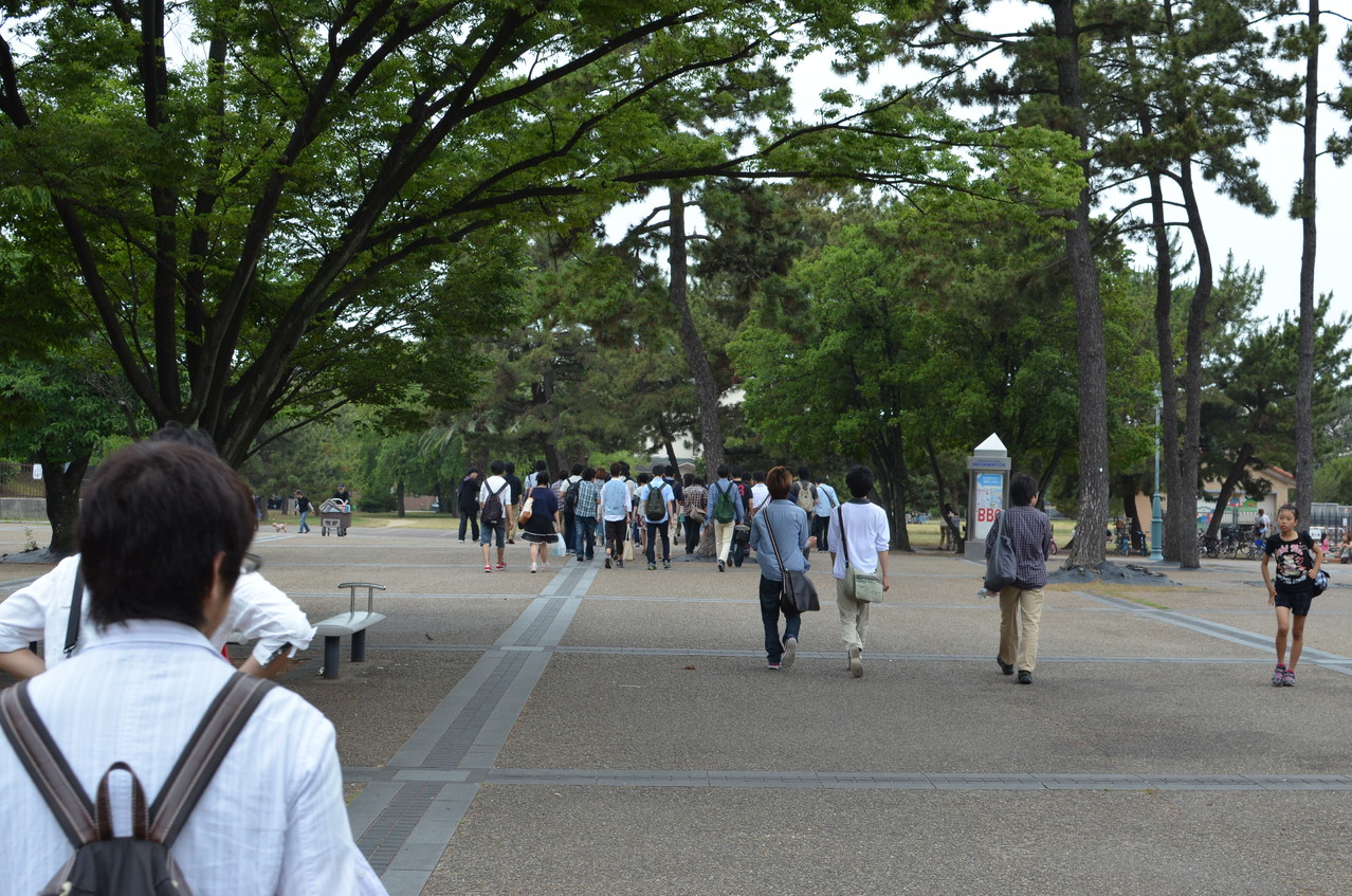 会場への道中です