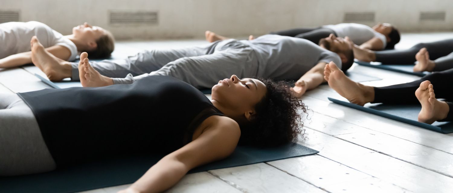 L'intérêt de méditer allongé.e - Pleine conscience, méditation et ...