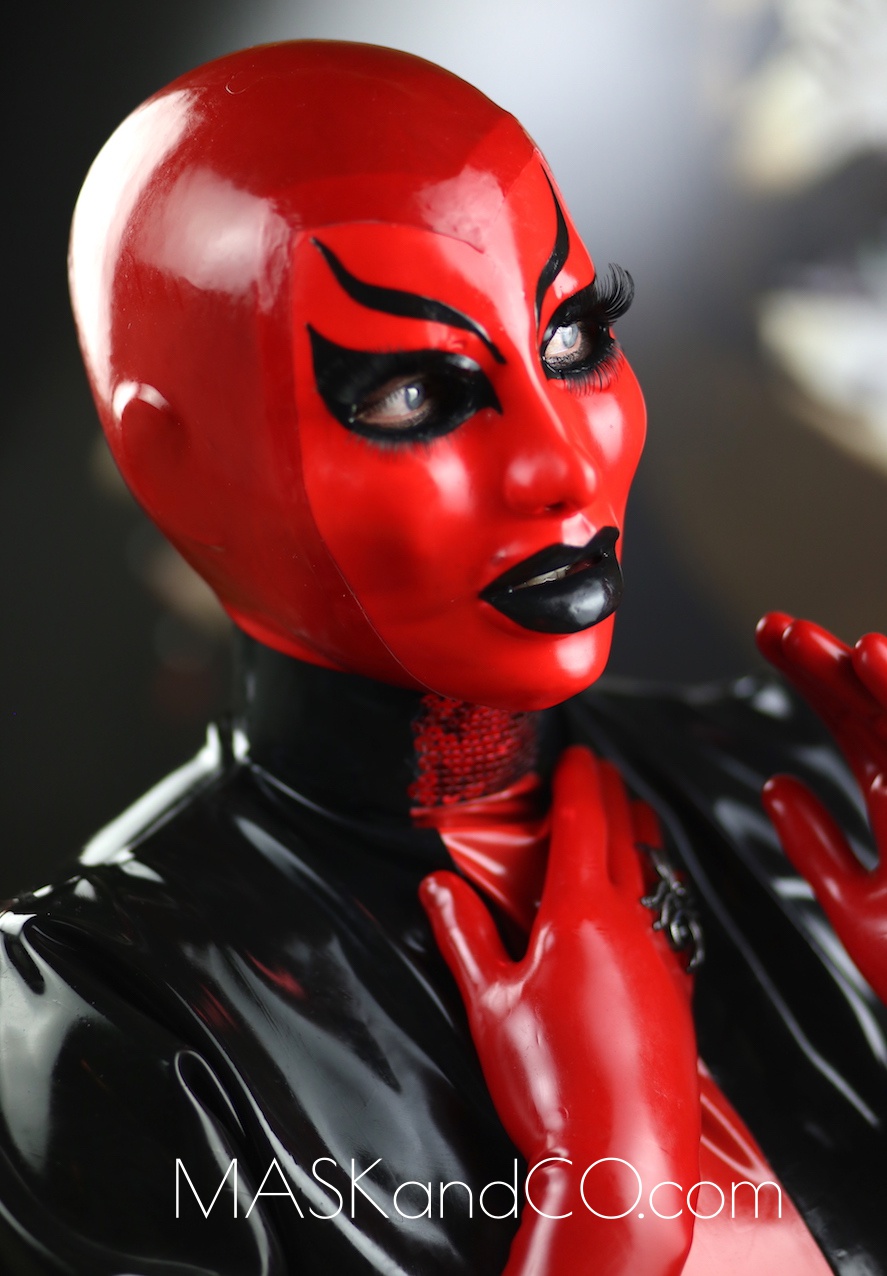 Female Masks Bea Miersch