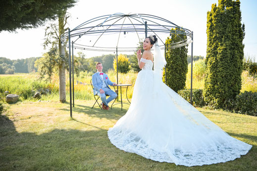 Hochzeitsfotografie, Verliebtes Paar, Braut Glücklich verliebt
